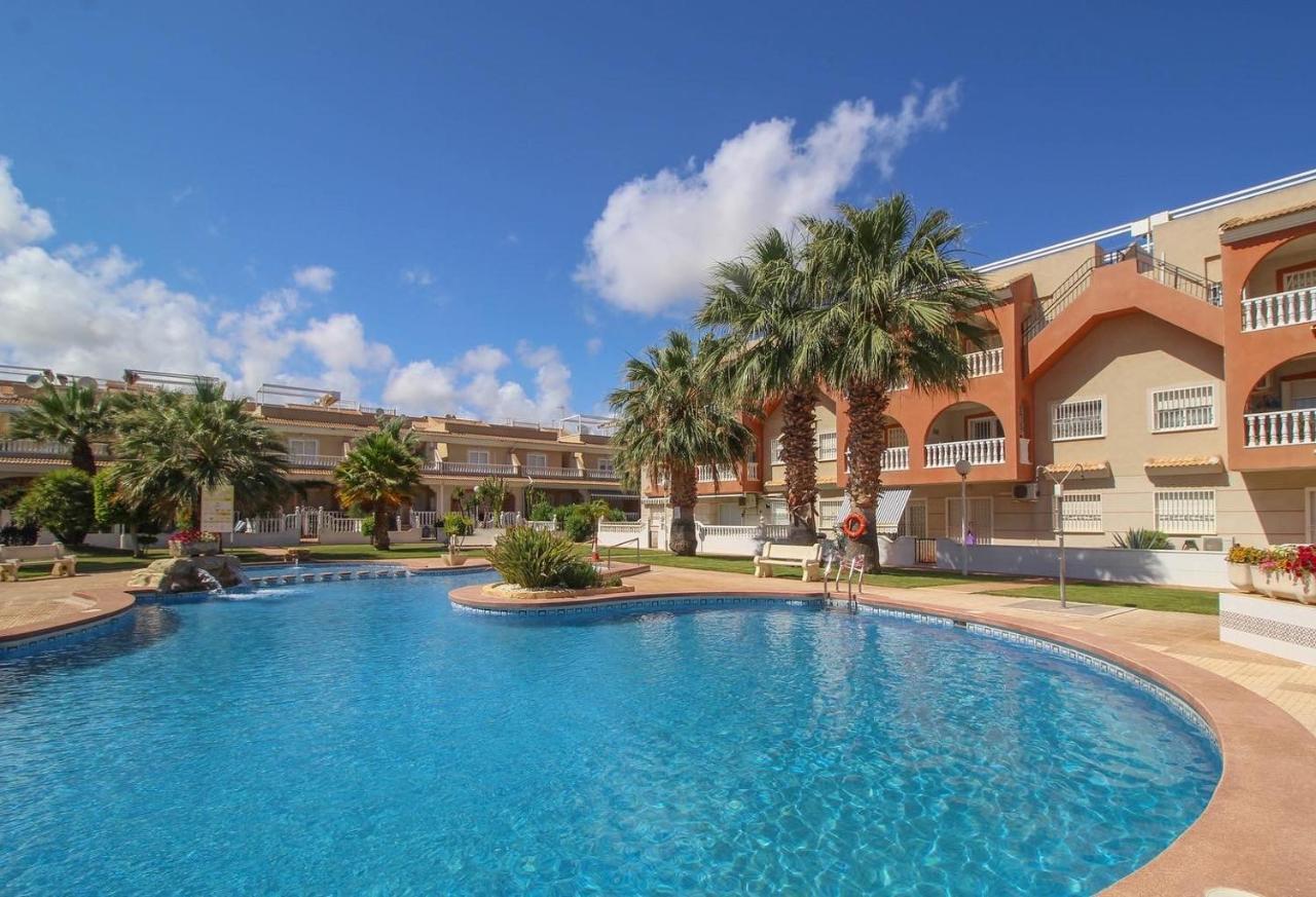 Fresh Apartment, 2 Bedroom, 2 Bathroom, 2 Lovely Poolareas ロス・アルカサレス エクステリア 写真