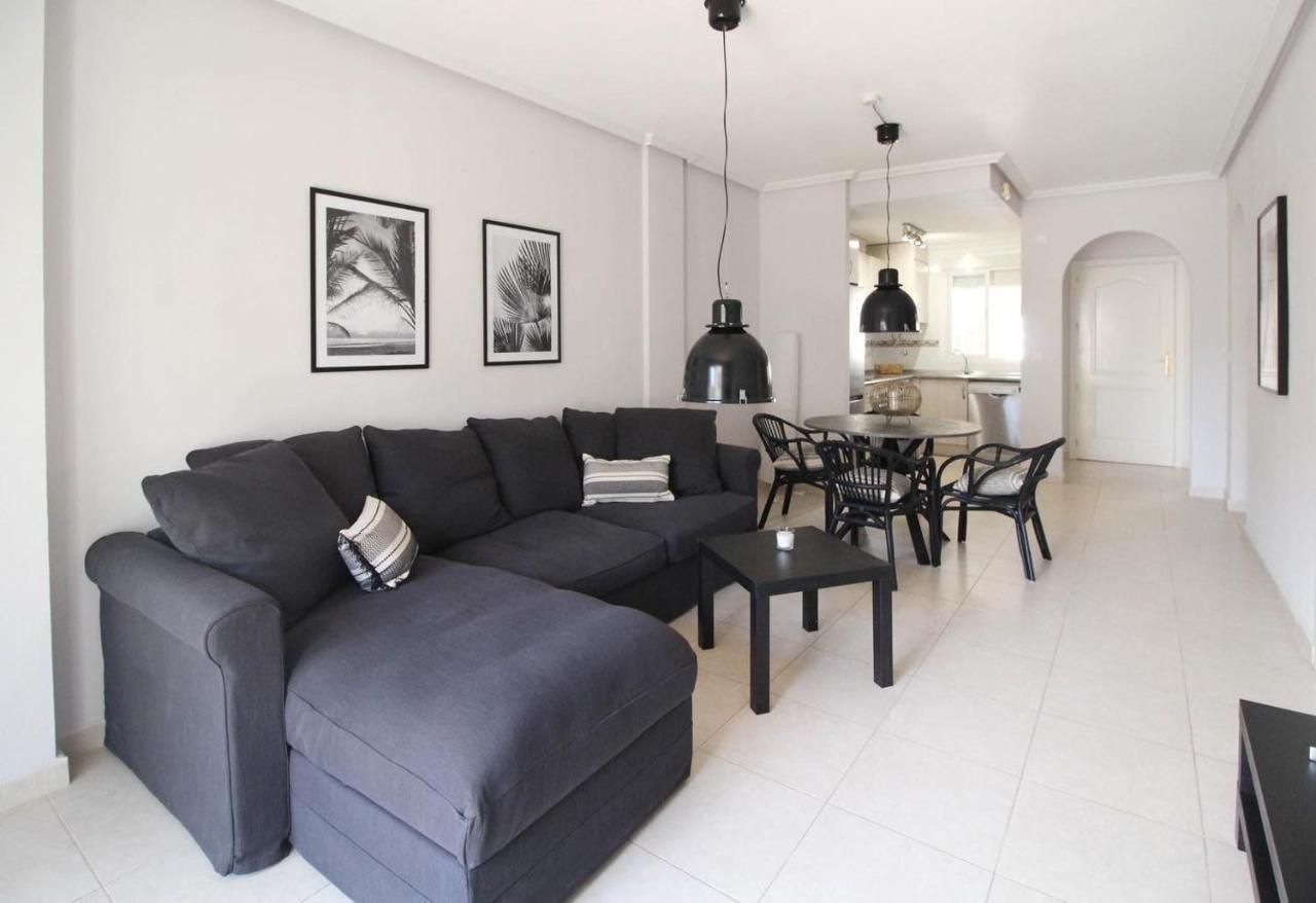 Fresh Apartment, 2 Bedroom, 2 Bathroom, 2 Lovely Poolareas ロス・アルカサレス エクステリア 写真